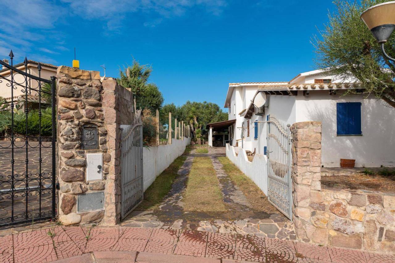 Casa Giovanna E Antonio Calasetta Exterior foto